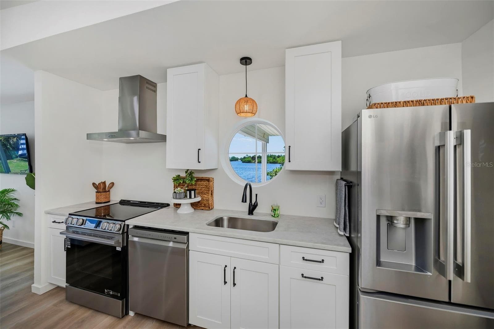 Single Family Residence at 3404 LAKE VIEW BLVD, PORT CHARLOTTE, photo 57 of 101