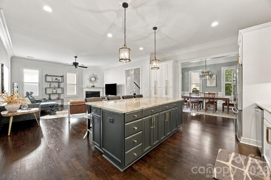 Single Family Residence at 720 Loretto Lane, Fort Mill, photo 26 of 48