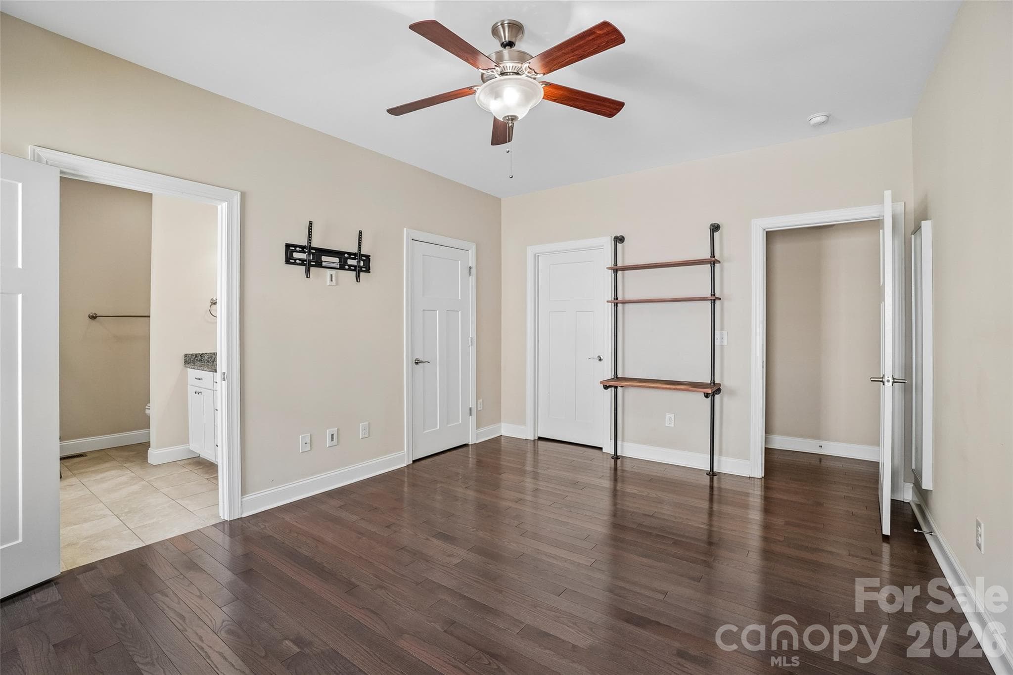 Single Family Residence at 3 Dreambird Drive, Leicester, photo 11 of 27