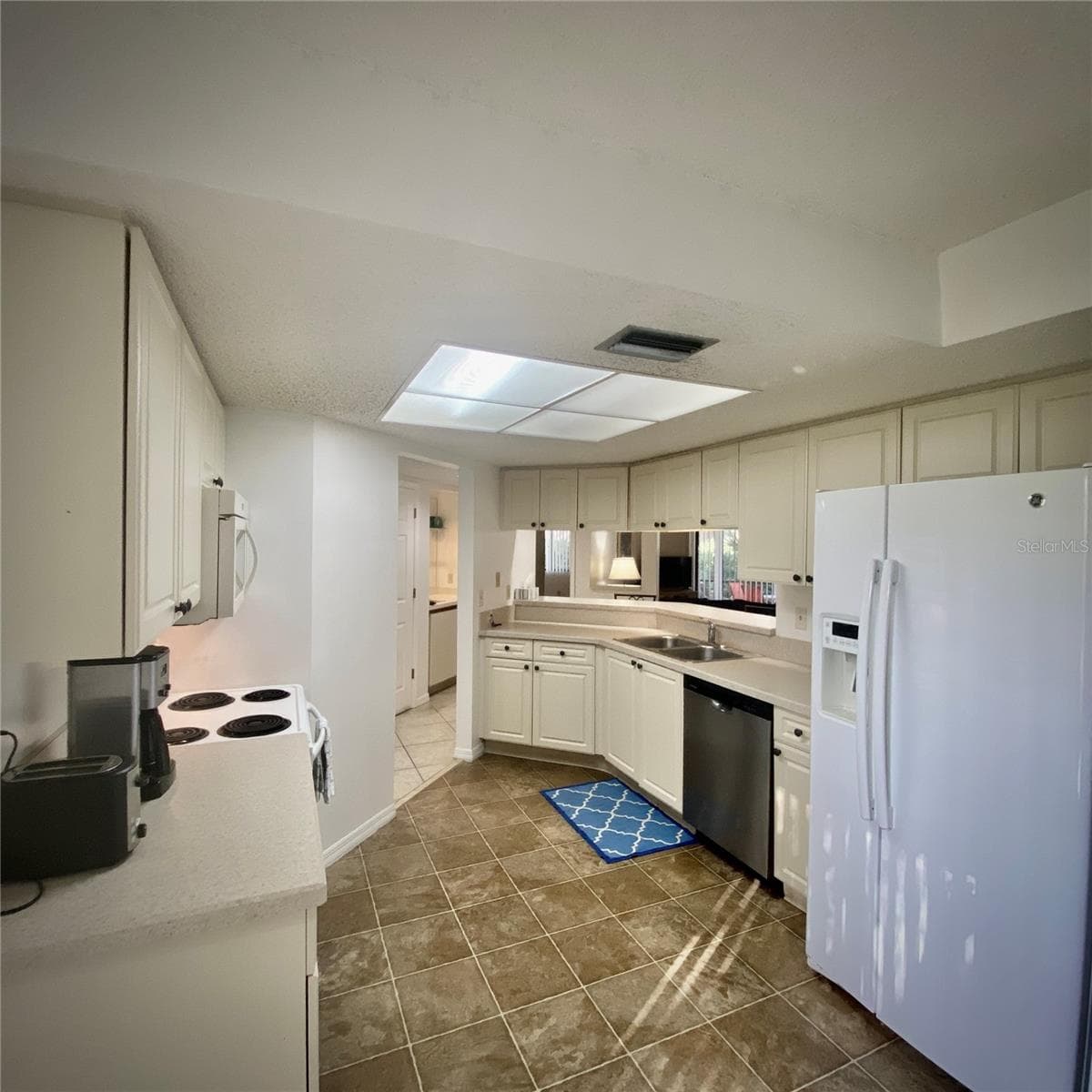 Condominium at 4437 46TH AVE W #4437, BRADENTON, photo 18 of 45