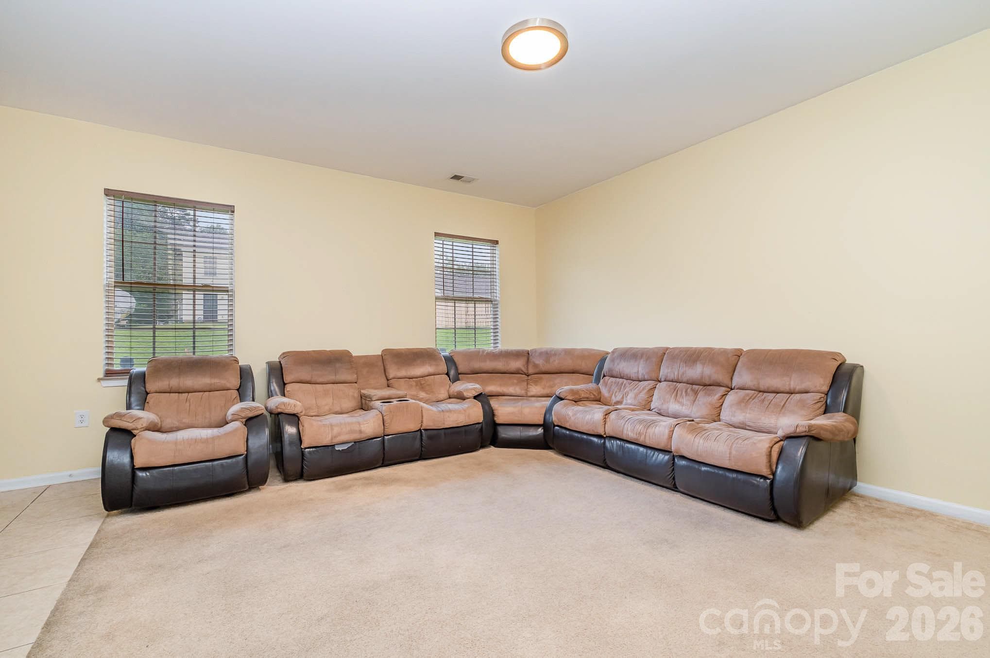 Single Family Residence at 1018 Clover Gap Drive, Charlotte, photo 7 of 24