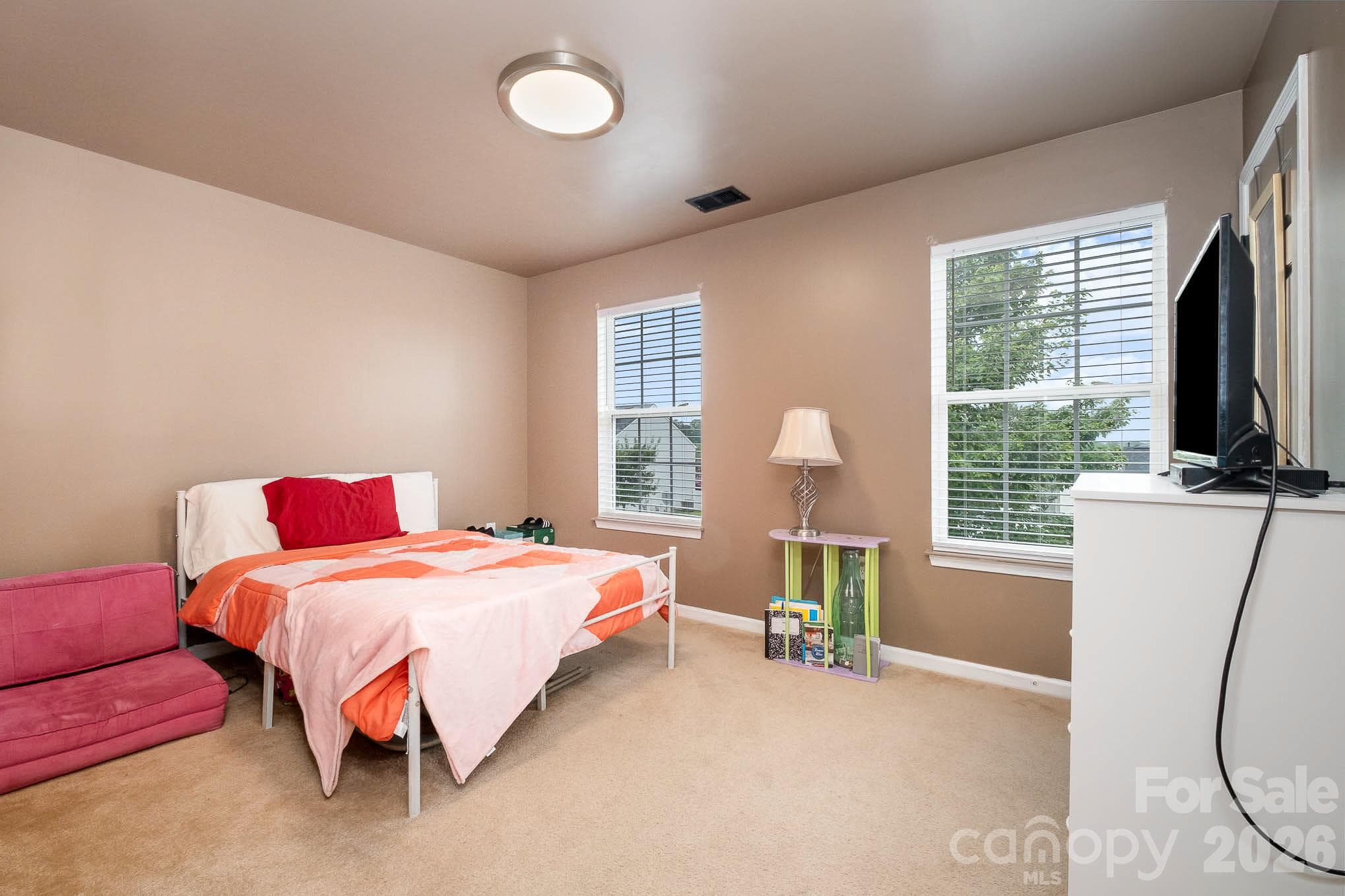 Single Family Residence at 1018 Clover Gap Drive, Charlotte, photo 18 of 24
