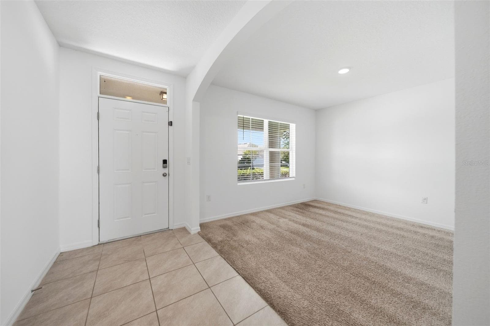 Single Family Residence at 3313 WOLF RUN ROAD, MOUNT DORA, photo 2 of 31