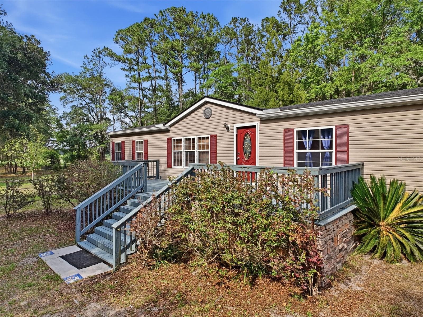 Manufactured Home at 17926 SE 49TH PL, HAWTHORNE, photo 8 of 93