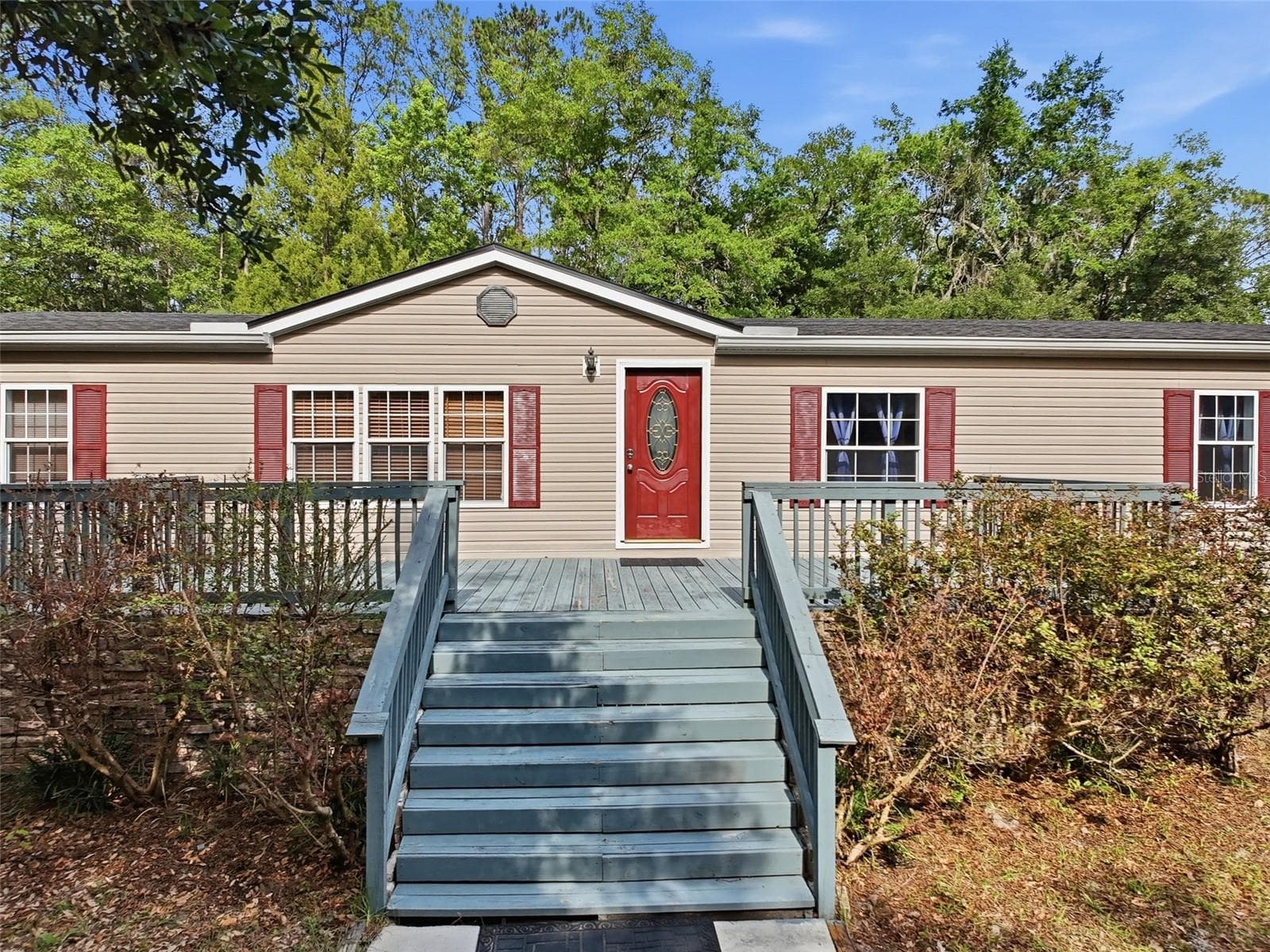 Manufactured Home at 17926 SE 49TH PL, HAWTHORNE, photo 9 of 93