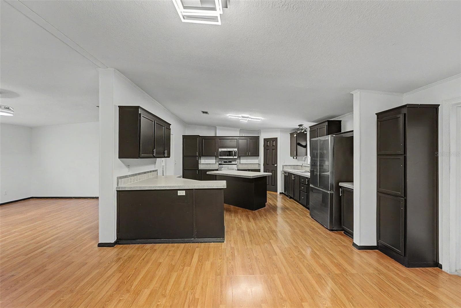 Manufactured Home at 17926 SE 49TH PL, HAWTHORNE, photo 30 of 93