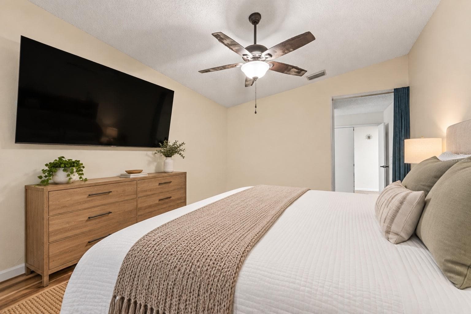 Virtually Staged - 4277 SW 143RD LANE RD, OCALA