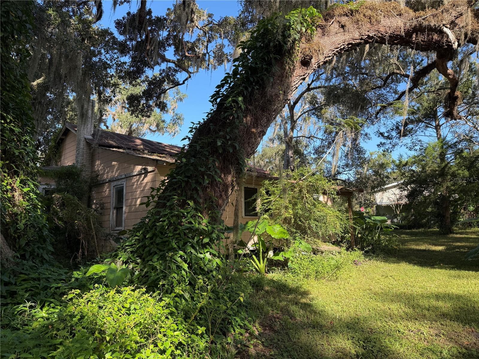 Second Home - 9038 PARRISH AVE, BROOKSVILLE