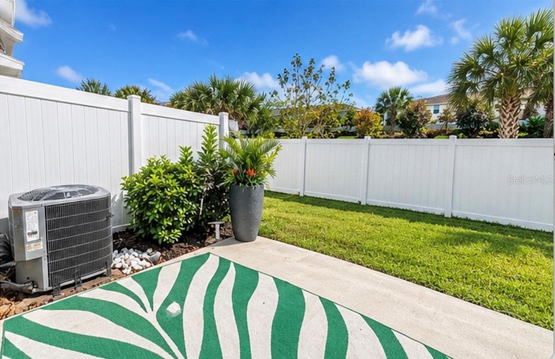 Townhouse at 14120 CRIMSON AVE, LAKEWOOD RANCH, photo 4 of 19