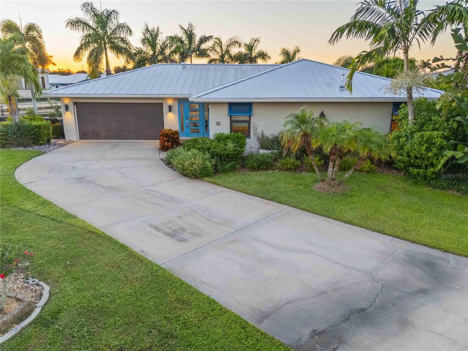 Front of 131 Casa Ln - 131 CASA LN, PUNTA GORDA
