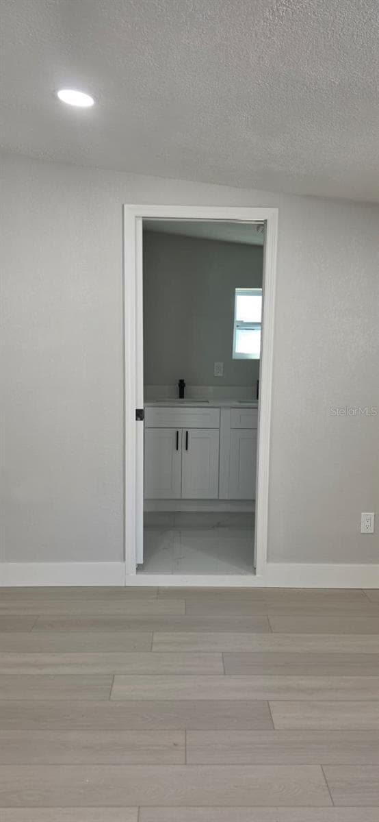 Single Family Residence at 1709 WISHING WELL WAY, TAMPA, photo 19 of 63