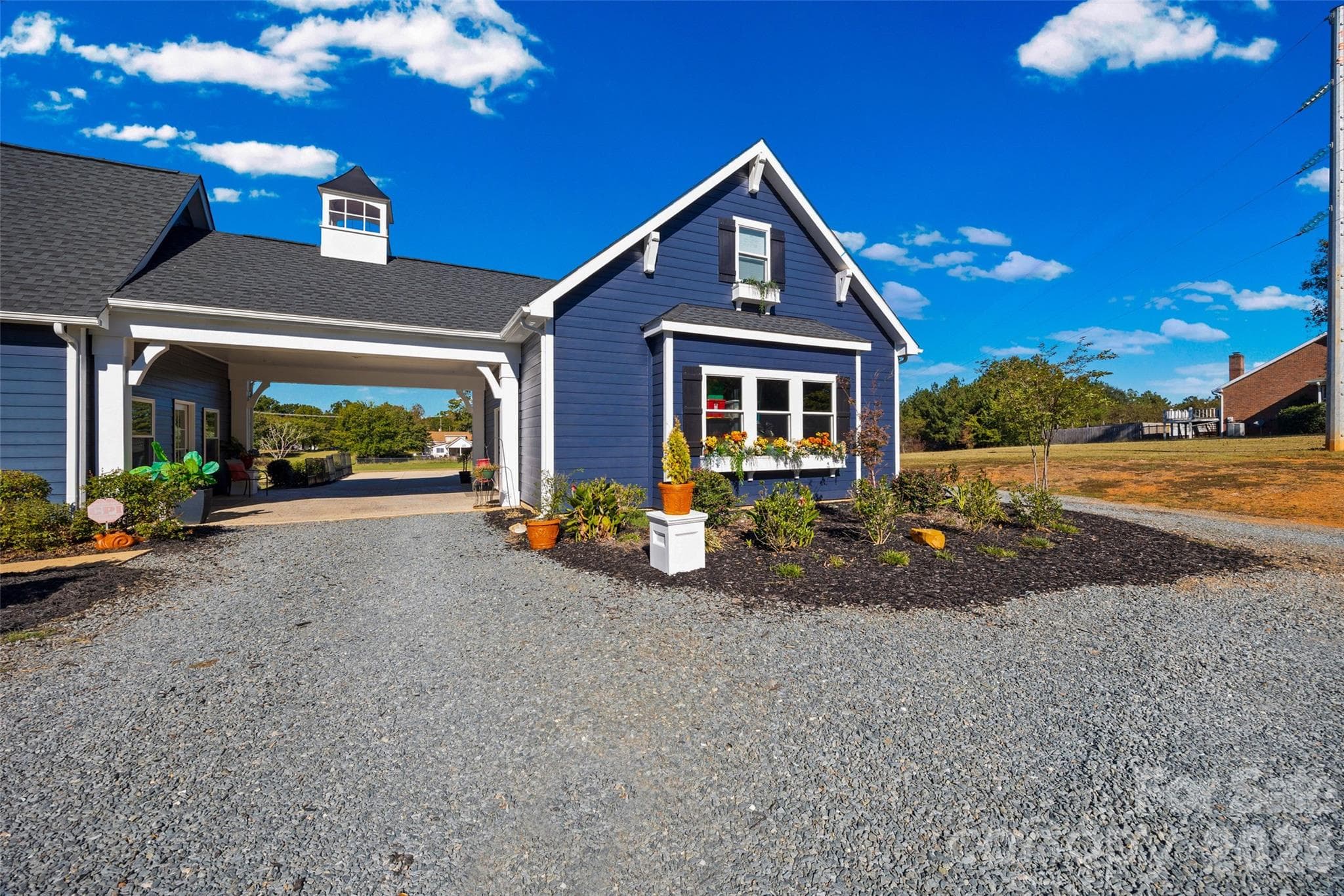 Single Family Residence at 3076 Crestview Lane, Lancaster, photo 38 of 49