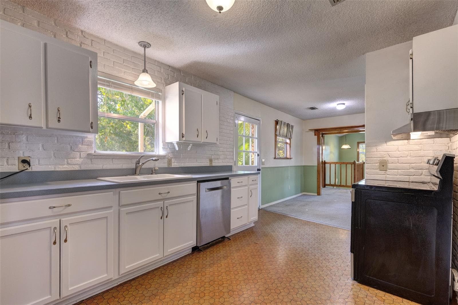 Single Family Residence at 1950 9TH AVE, DELAND, photo 14 of 28