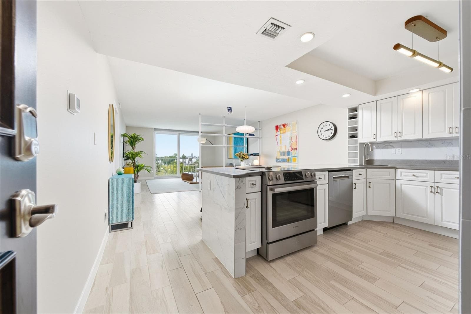 Condominium at 101 S GULFSTREAM AVE #5G, SARASOTA, photo 6 of 36