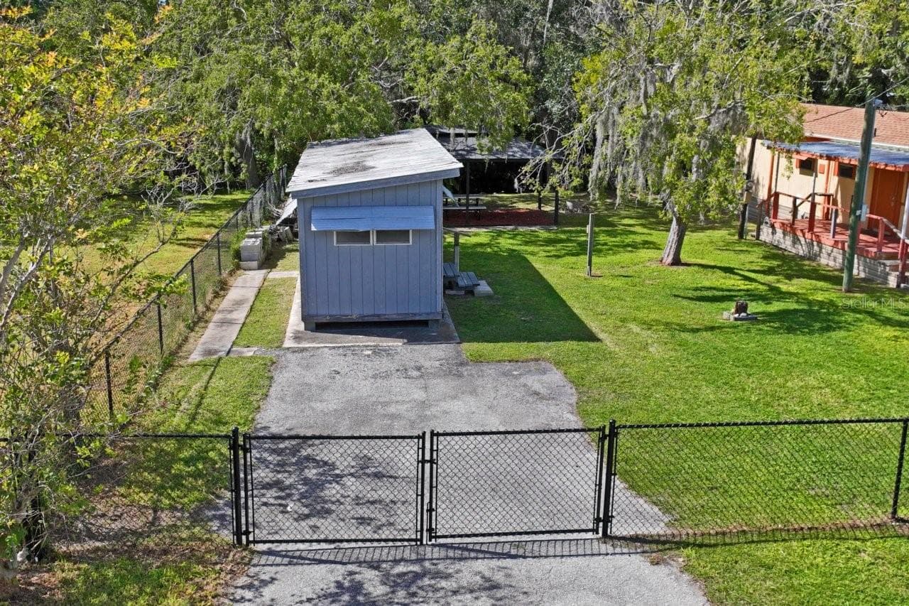 Mobile Home at 14621 & 14617 CORAL DR, HUDSON, photo 5 of 21