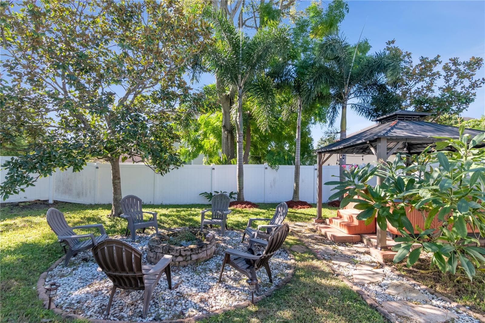 Single Family Residence at 3816 W ESTRELLA ST, TAMPA, photo 26 of 30