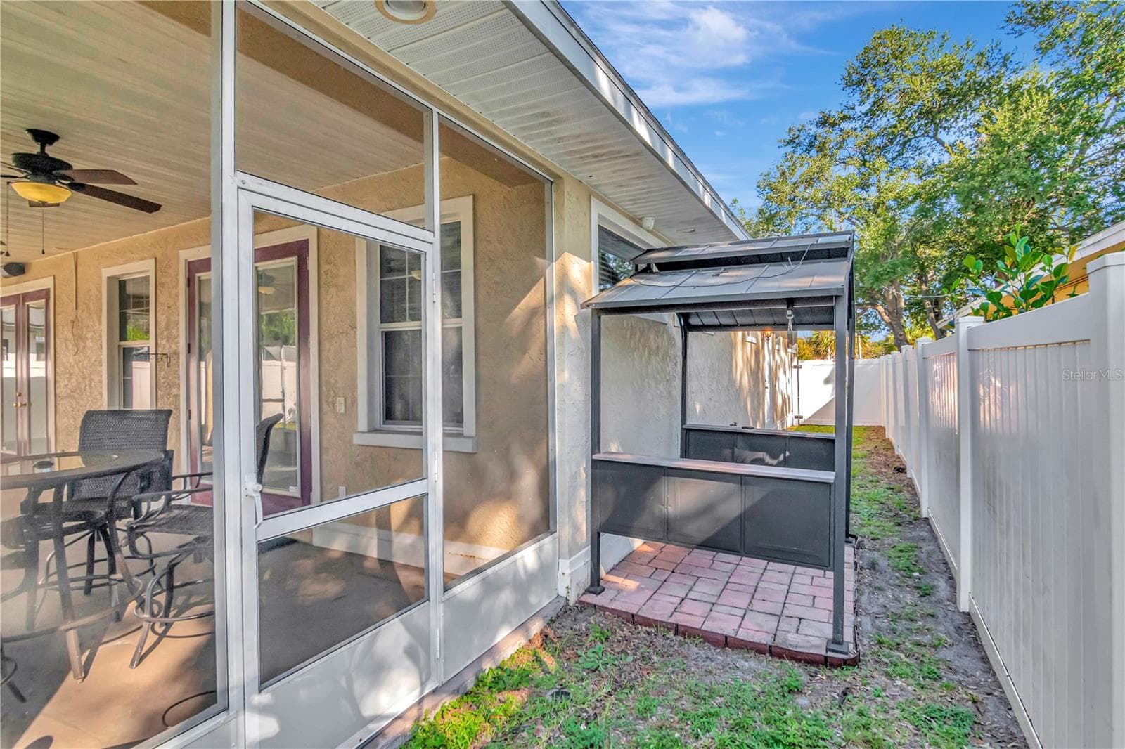 Single Family Residence at 3816 W ESTRELLA ST, TAMPA, photo 27 of 30