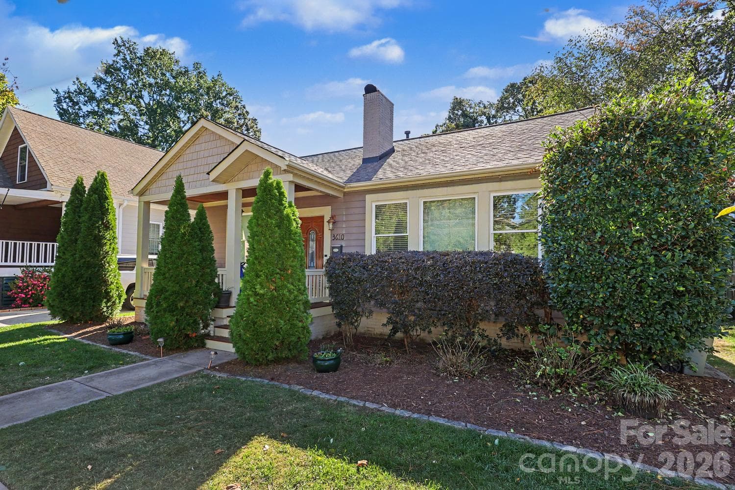Single Family Residence at 3610 Oakwood Avenue, Charlotte, photo 4 of 46