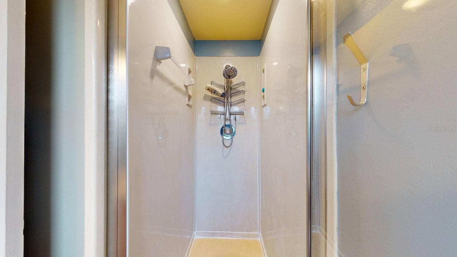 Master shower - 6782 33RD AVE N, ST PETERSBURG