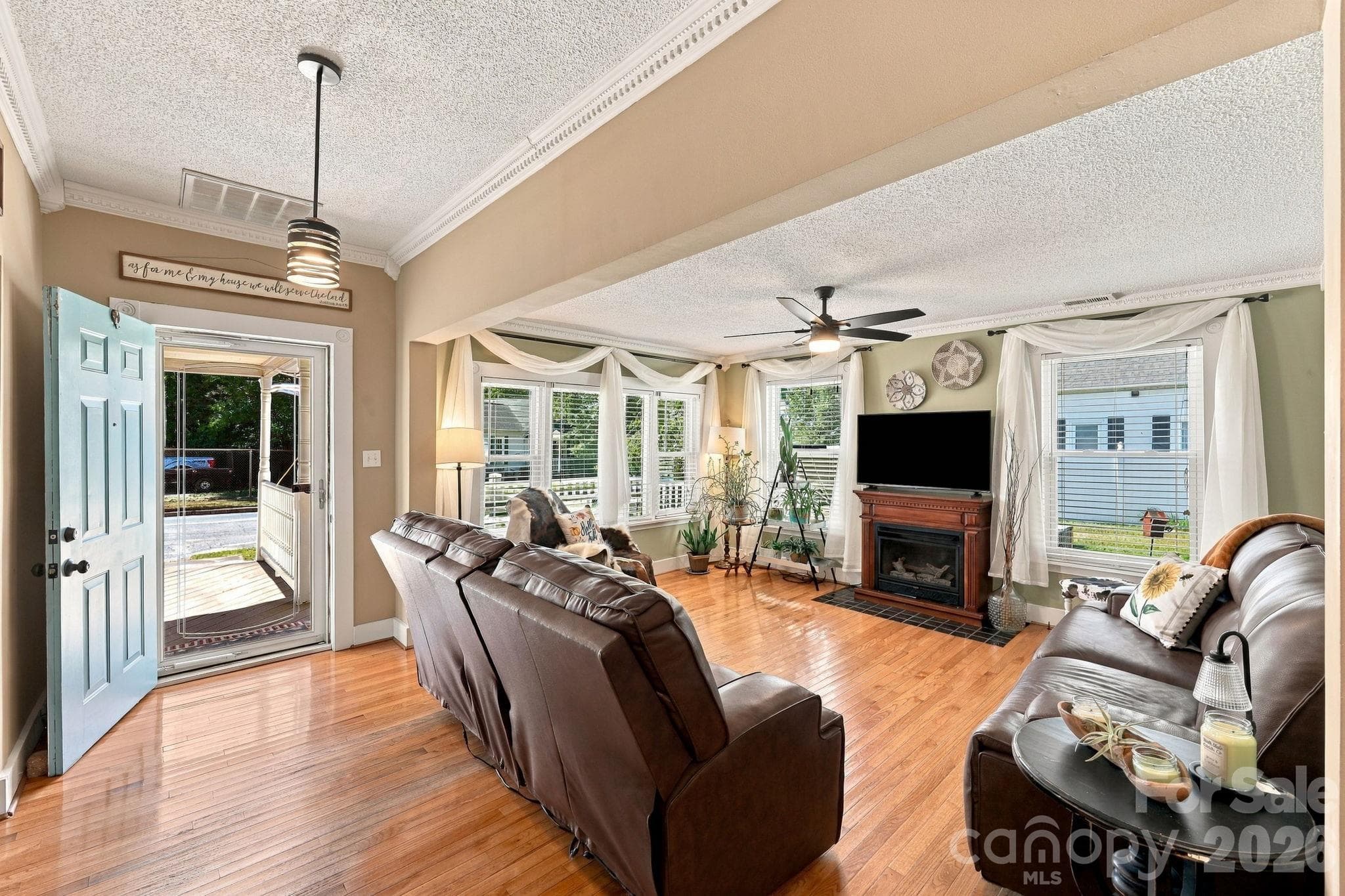 Single Family Residence at 613 Salisbury Street, China Grove, photo 4 of 37