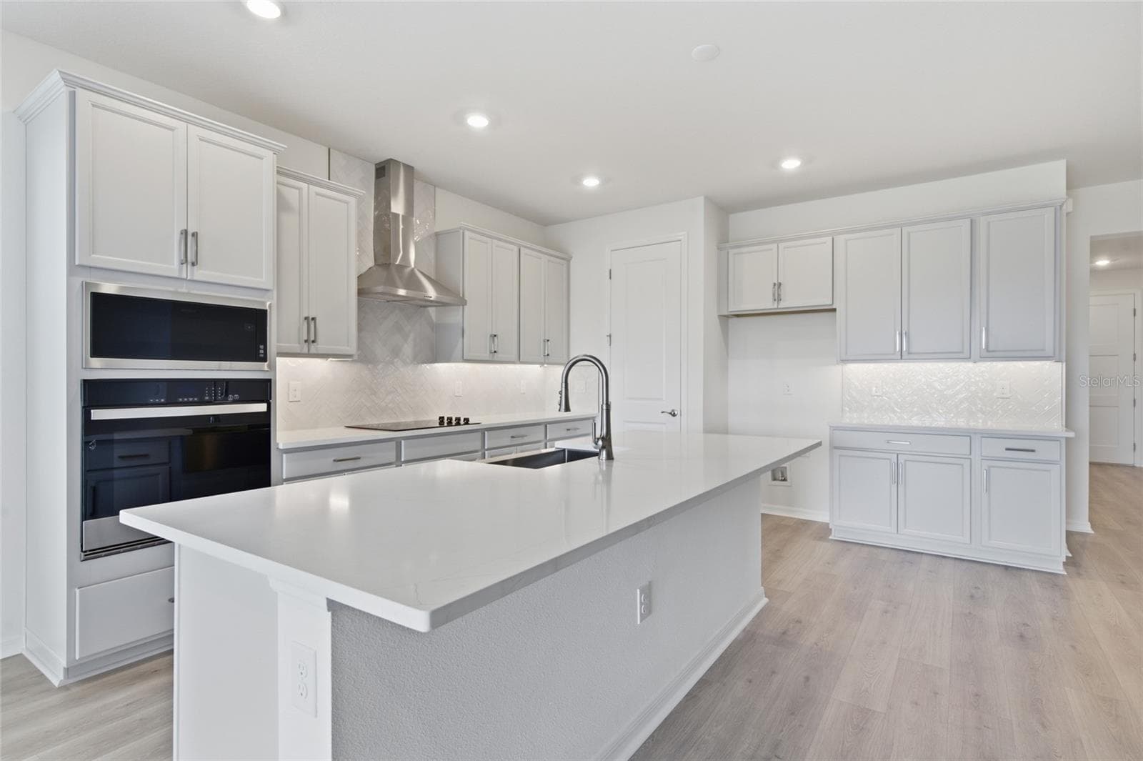 Single Family Residence at 16951 SQUIRREL BRANCH LN, ALVA, photo 9 of 44