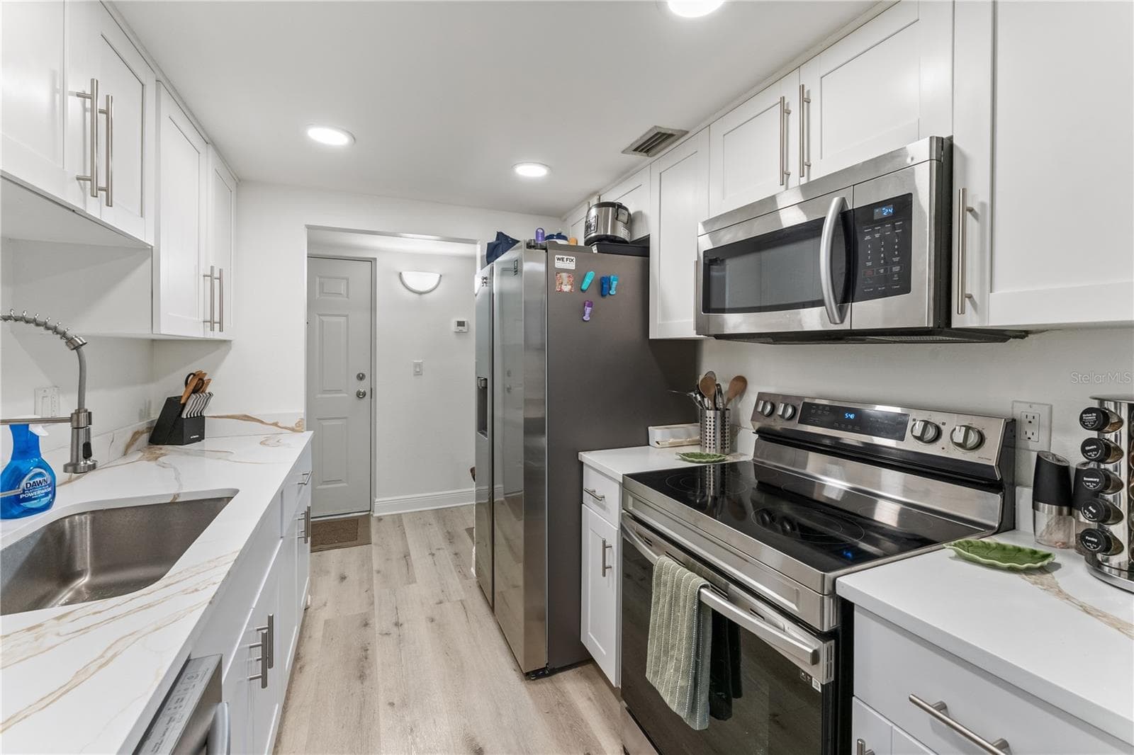 Condominium at 11538 7TH LN N #1303, ST PETERSBURG, photo 6 of 25