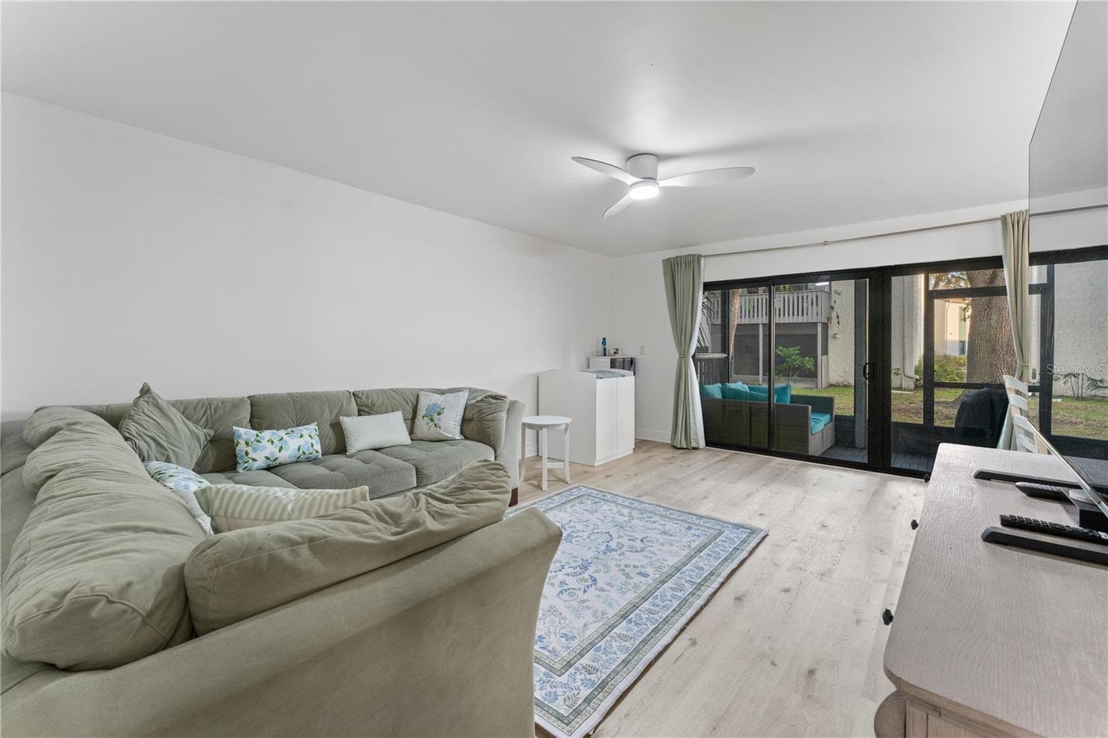 Condominium at 11538 7TH LN N #1303, ST PETERSBURG, photo 9 of 25