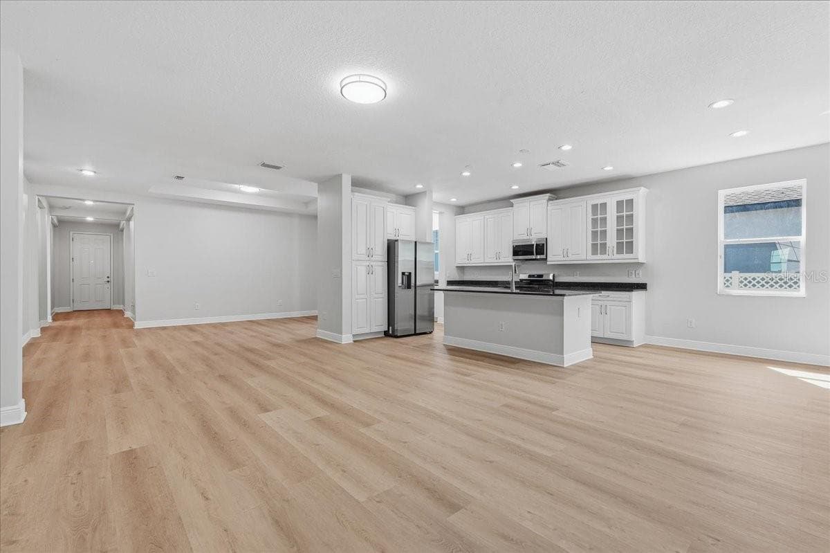 Single Family Residence at 5118 COASTAL SCENE DR, APOLLO BEACH, photo 11 of 87