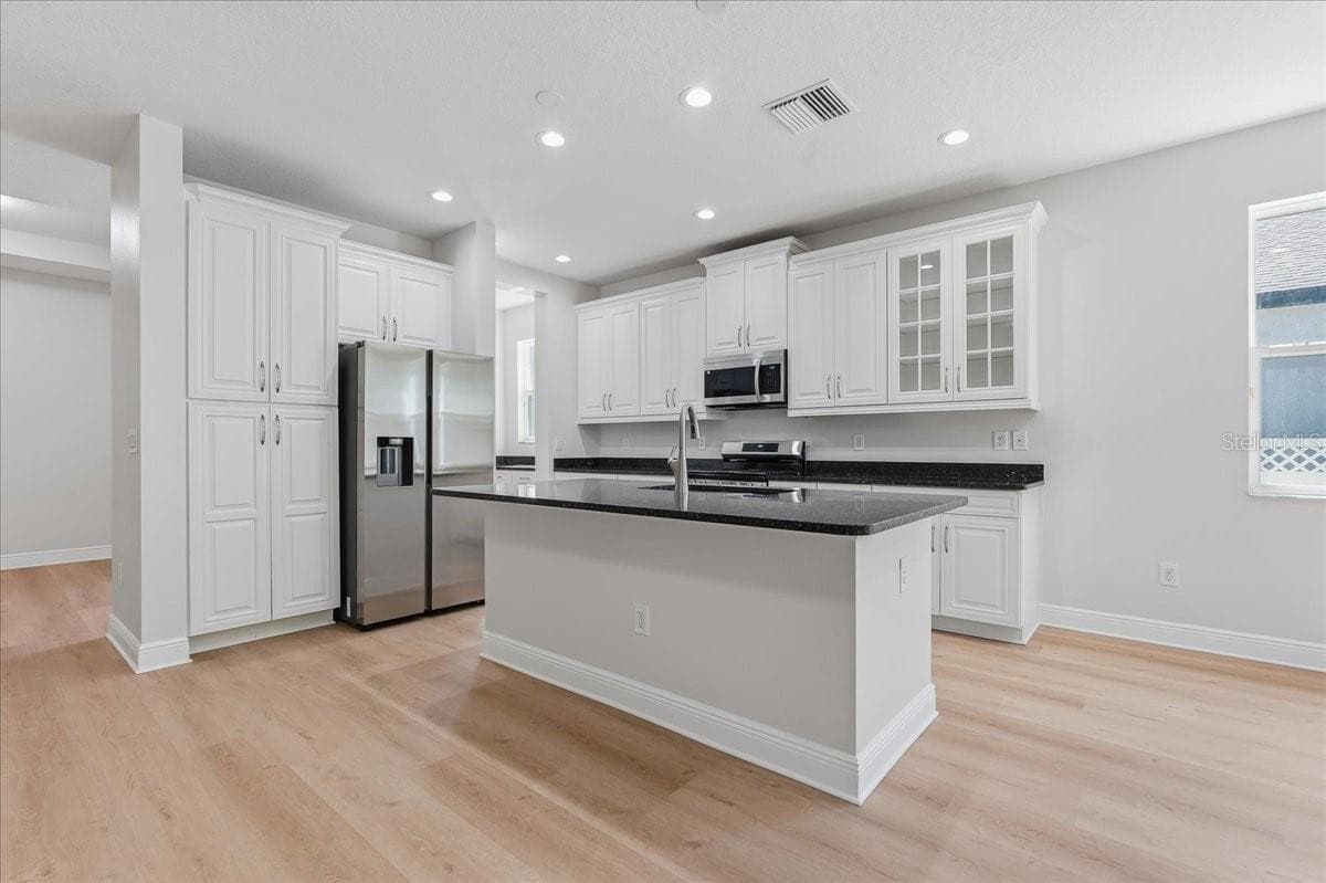 Single Family Residence at 5118 COASTAL SCENE DR, APOLLO BEACH, photo 17 of 87