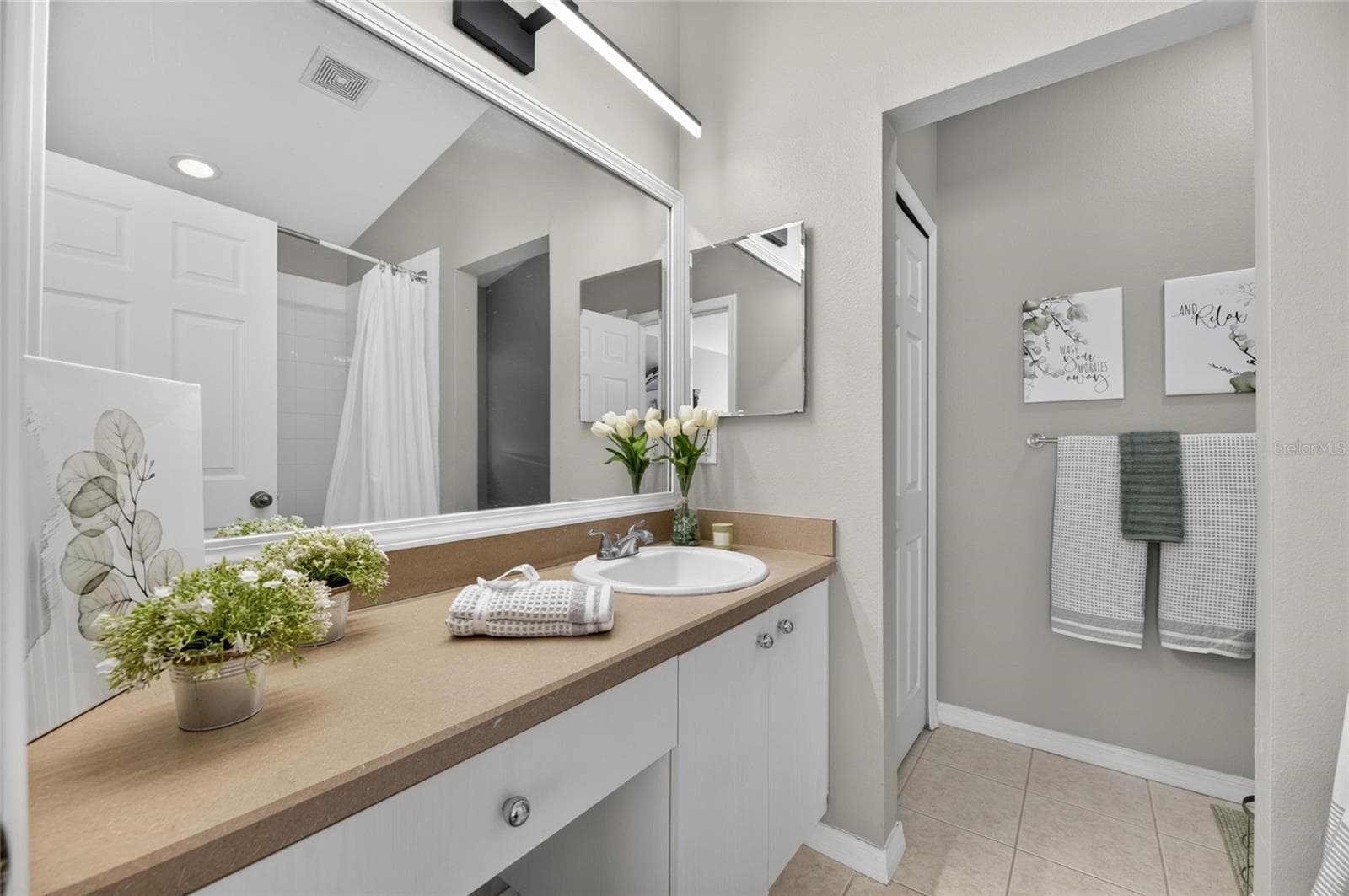 Single Family Residence at 11517 CRESTLAKE VILLAGE DR, RIVERVIEW, photo 23 of 51