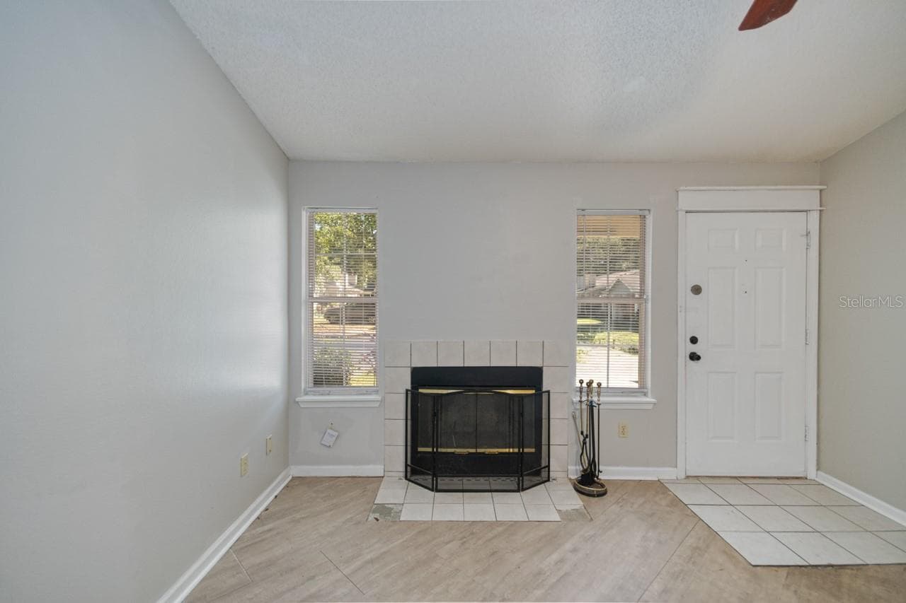 Townhouse at 1960 CARP LN, TALLAHASSEE, photo 6 of 29