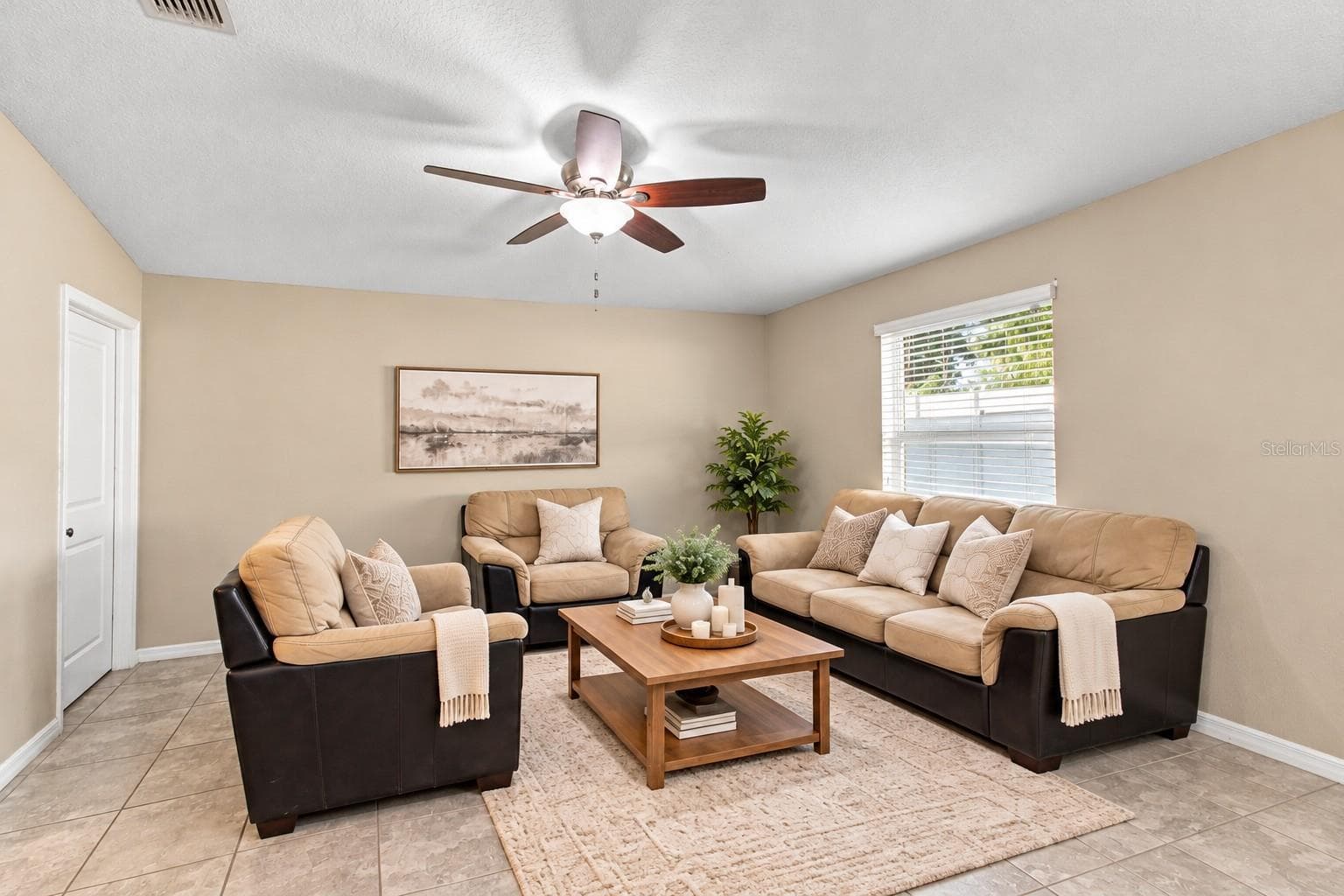 Single Family Residence at 3808 KEARSNEY ABBEY CIR, DOVER, photo 17 of 35