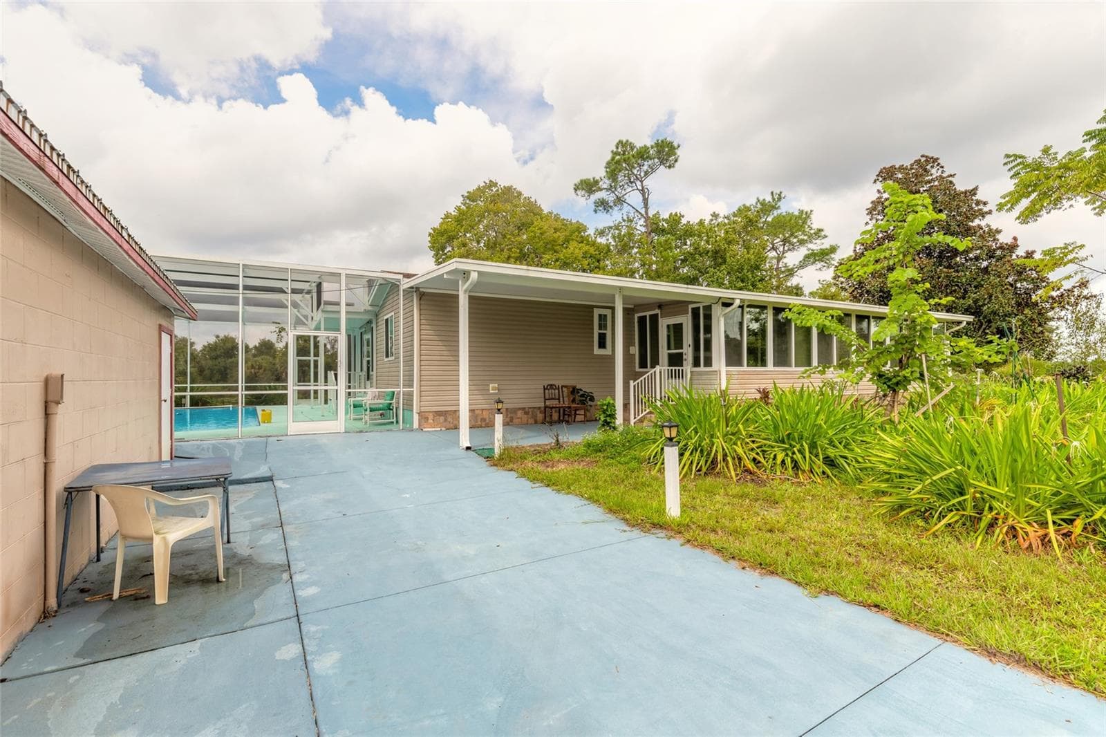 Manufactured Home at 632 N TYMBER CREEK RD, ORMOND BEACH, photo 5 of 47