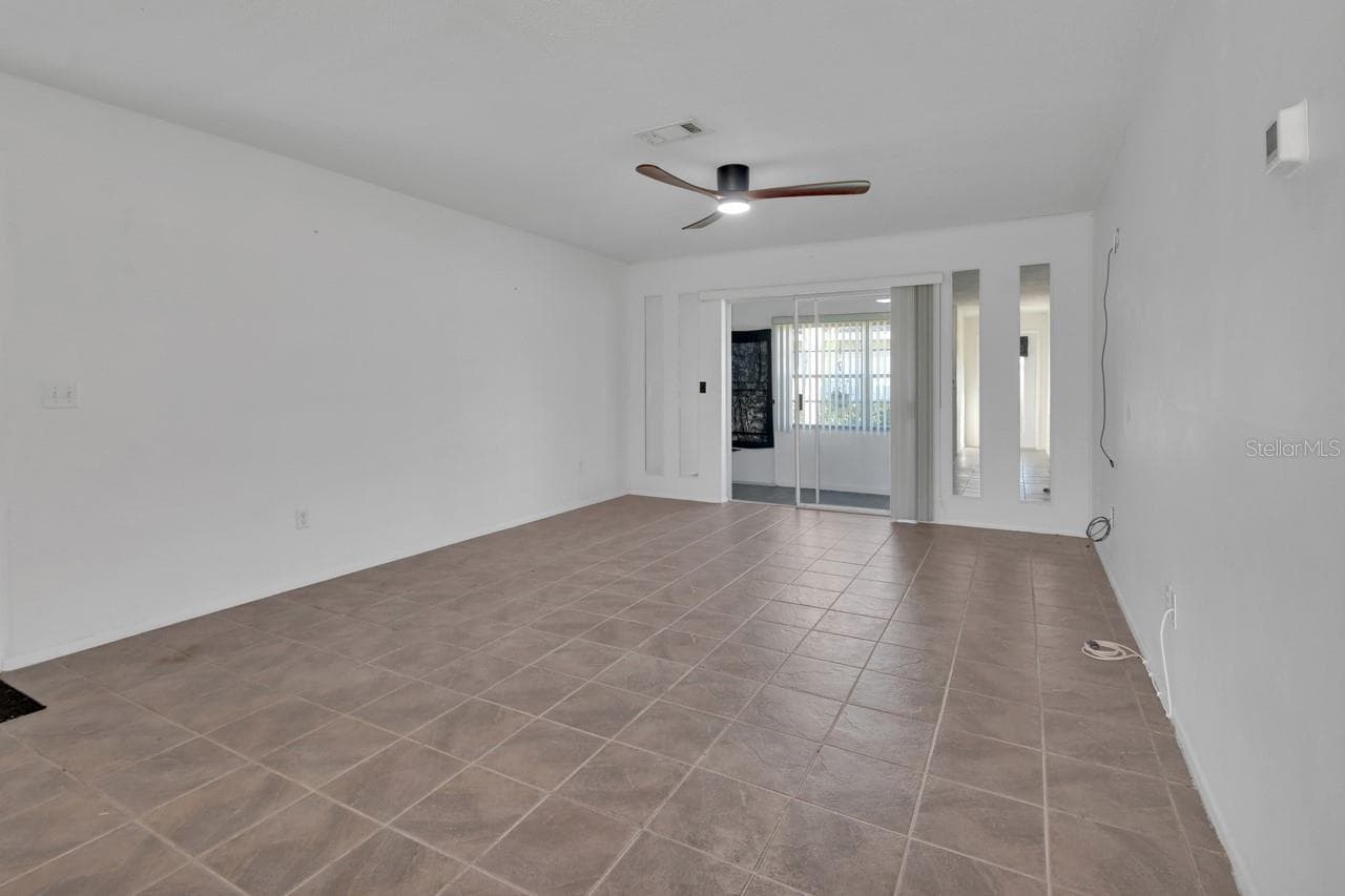 Condominium at 205 ELMWOOD AVE #220, DELAND, photo 3 of 27