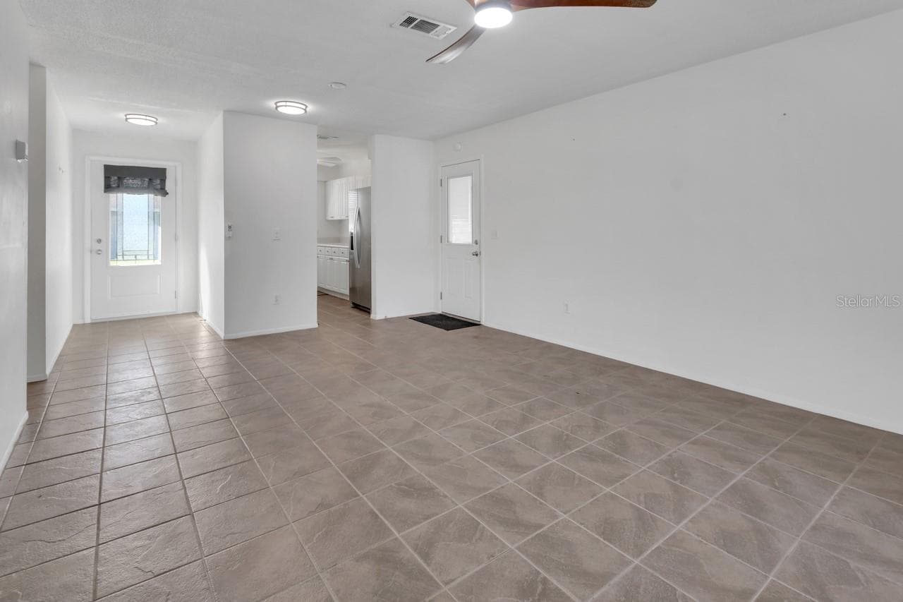 Condominium at 205 ELMWOOD AVE #220, DELAND, photo 5 of 27