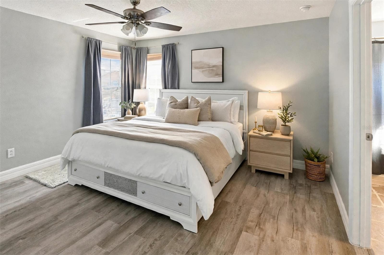 Virtual stage - 13538 HIDDEN FOREST CIR, ORLANDO