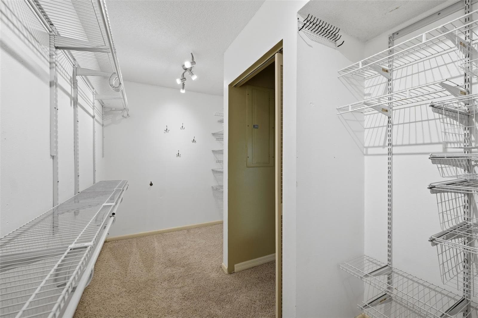 Condominium at 3441 TEESIDE DR #1, NEW PORT RICHEY, photo 24 of 70
