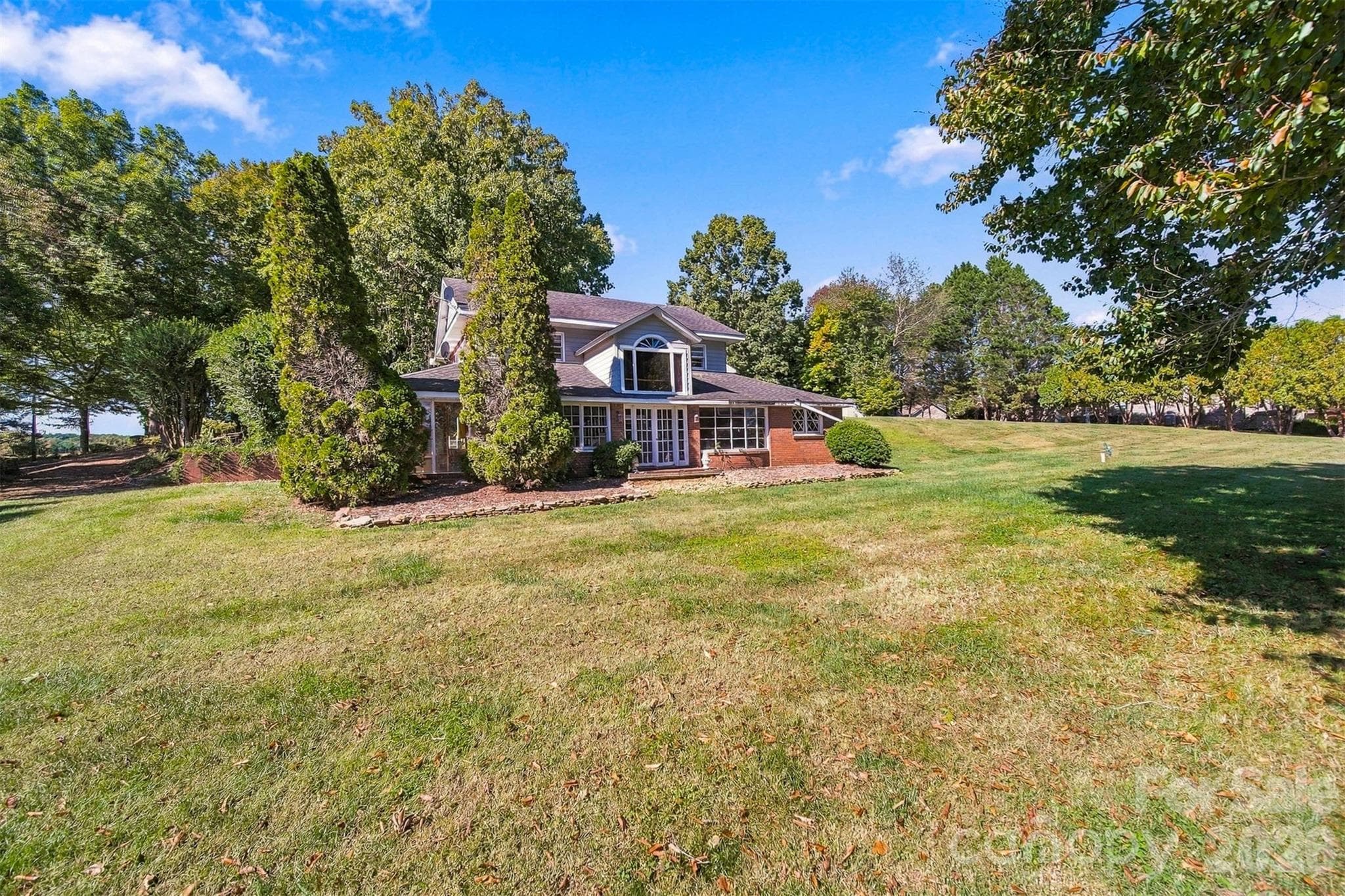 Single Family Residence at 14 Sand Bar Drive, Taylorsville, photo 7 of 32