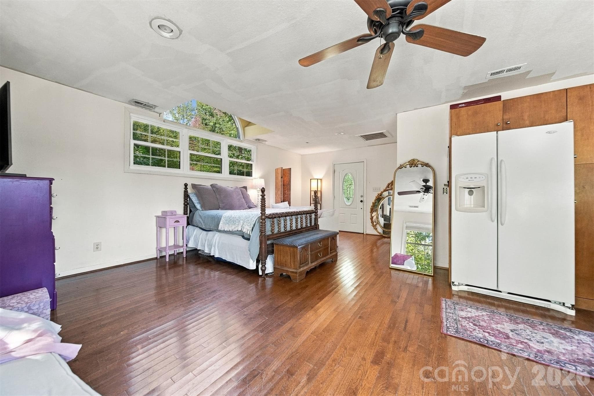 Single Family Residence at 14 Sand Bar Drive, Taylorsville, photo 11 of 32