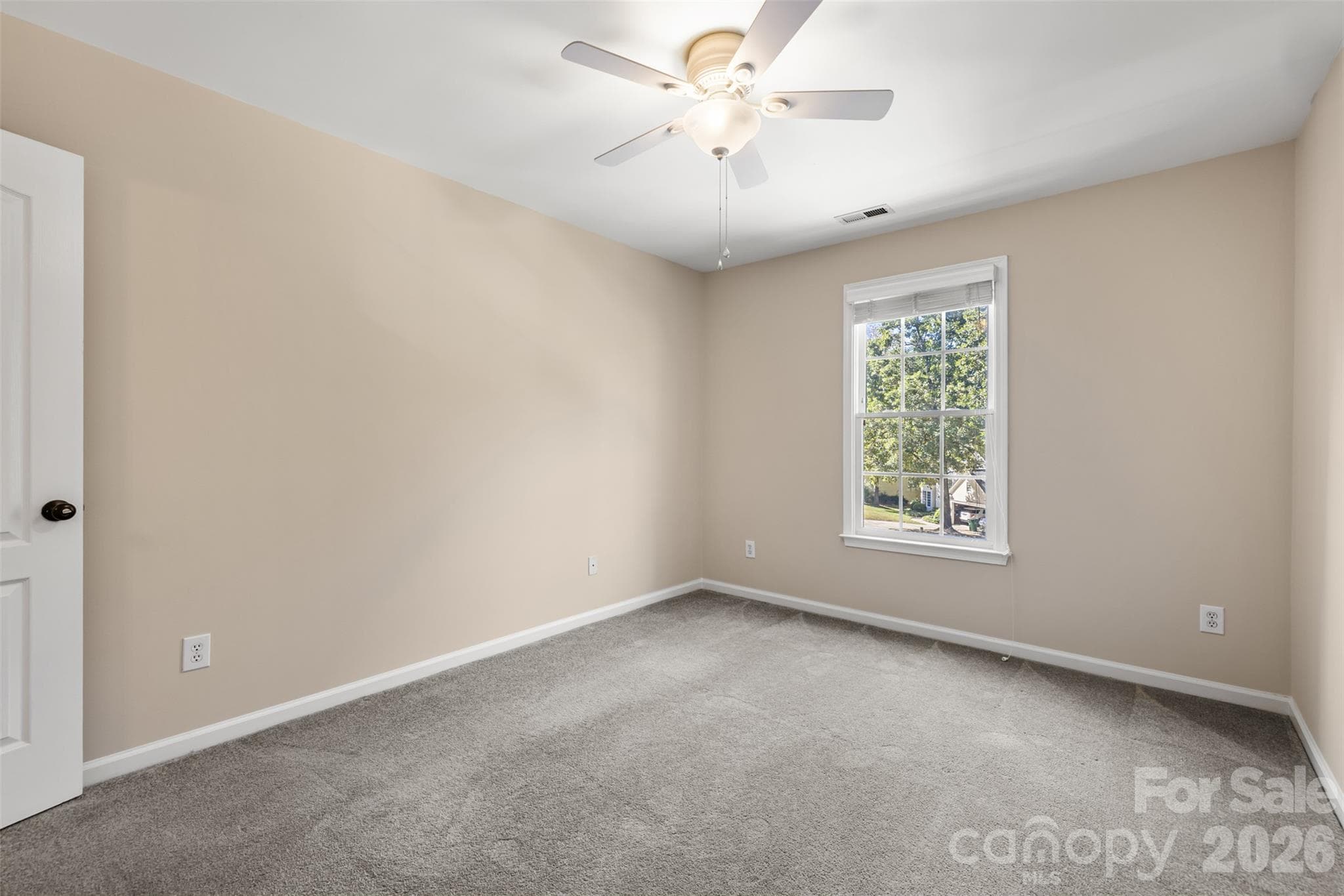 Single Family Residence at 5705 Kinglet Lane, Charlotte, photo 38 of 47