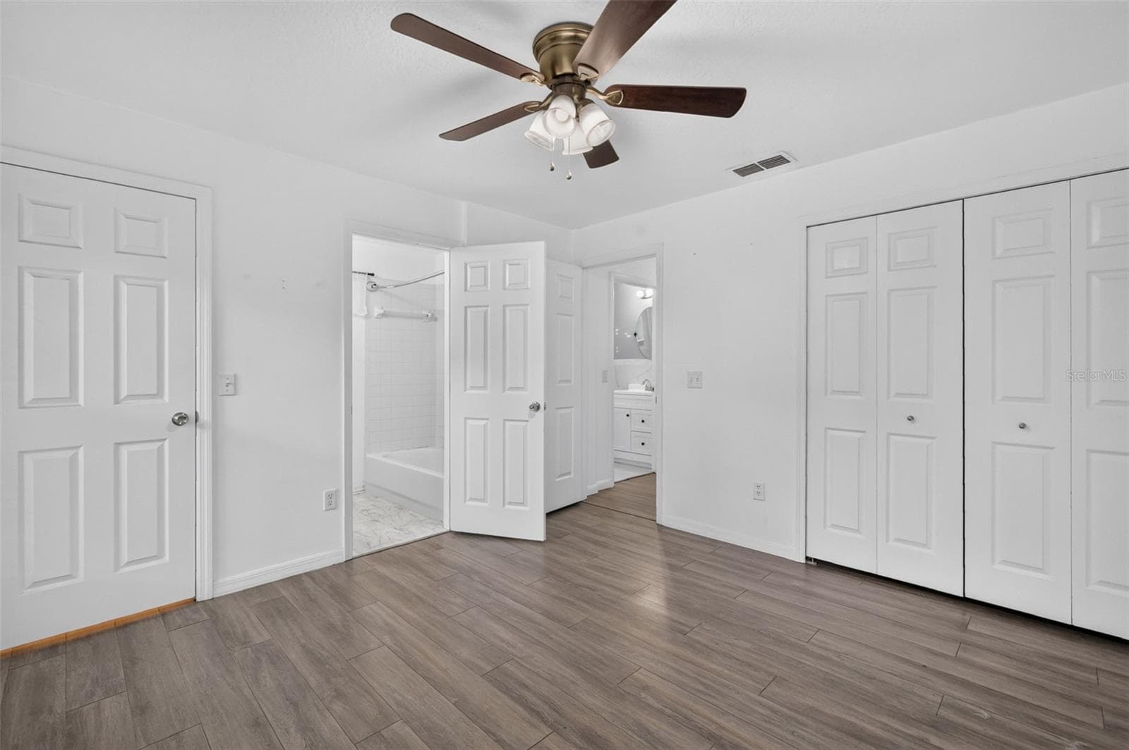 Single Family Residence at 906 KENTUCKY BLVD, EUSTIS, photo 12 of 33