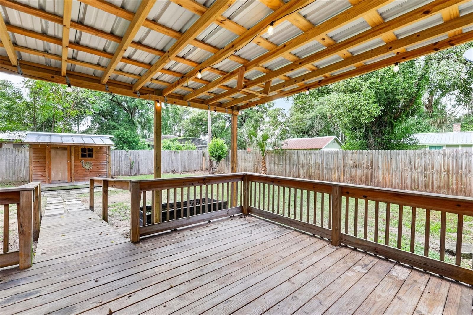 Single Family Residence at 906 KENTUCKY BLVD, EUSTIS, photo 19 of 33