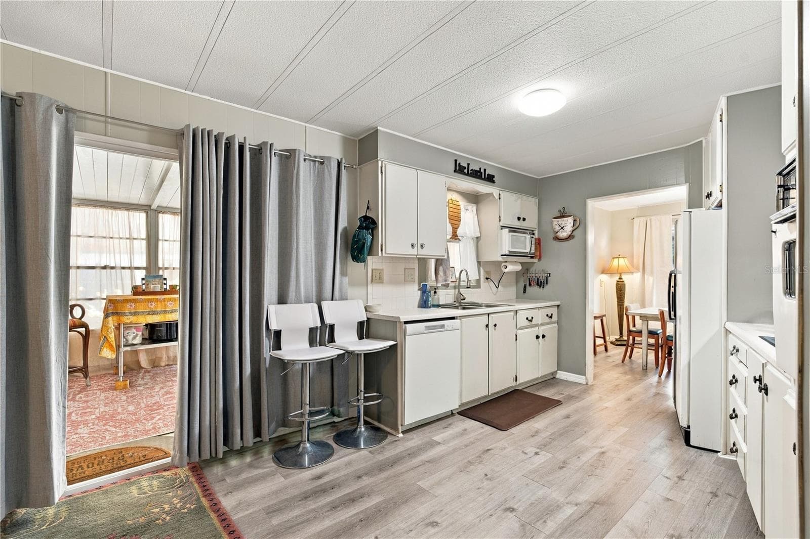 Kitchen - 130 PINEY RDG, EUSTIS