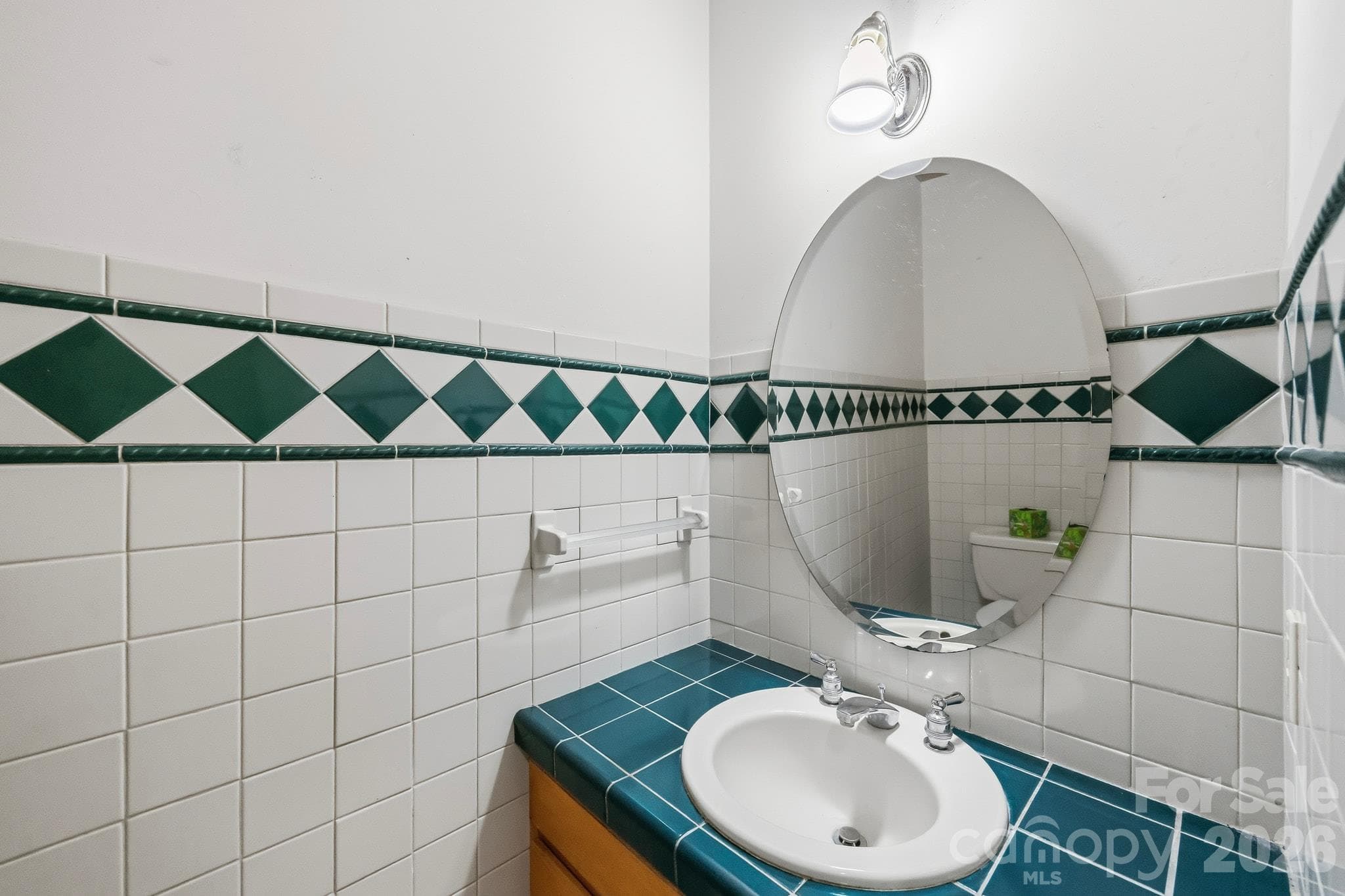 Half Bath - 1130 Beamguard Road, Clover