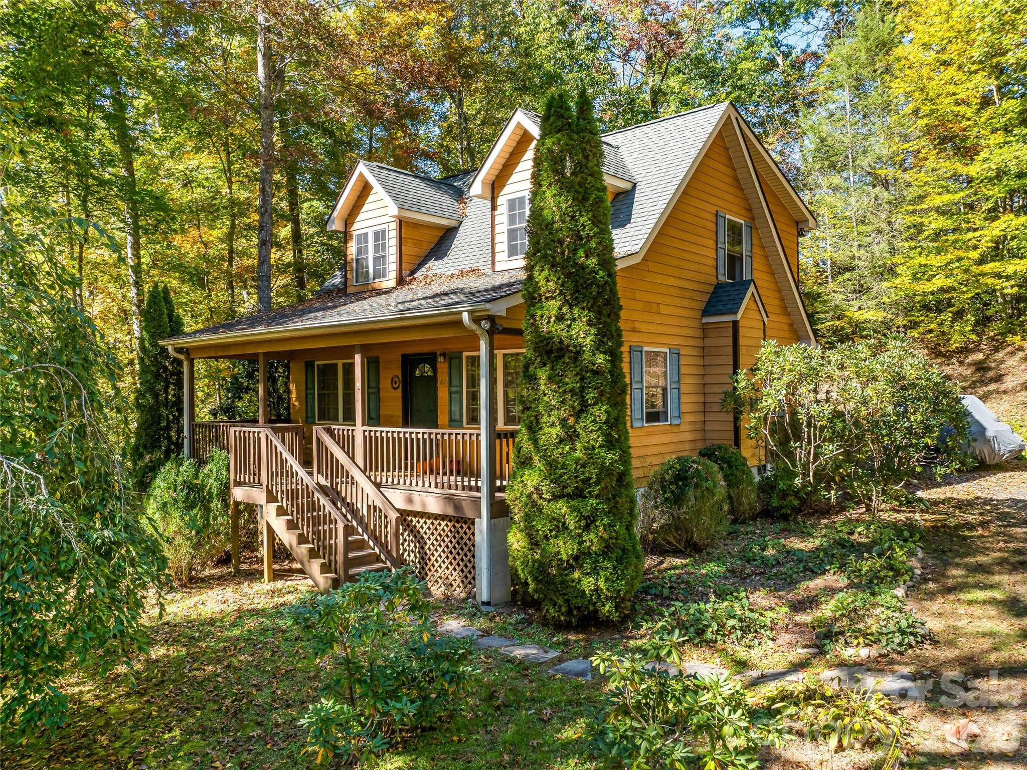 The gate house, located at the front of the property near the private gated entrance. - 422 Heart Stone Way, Burnsville