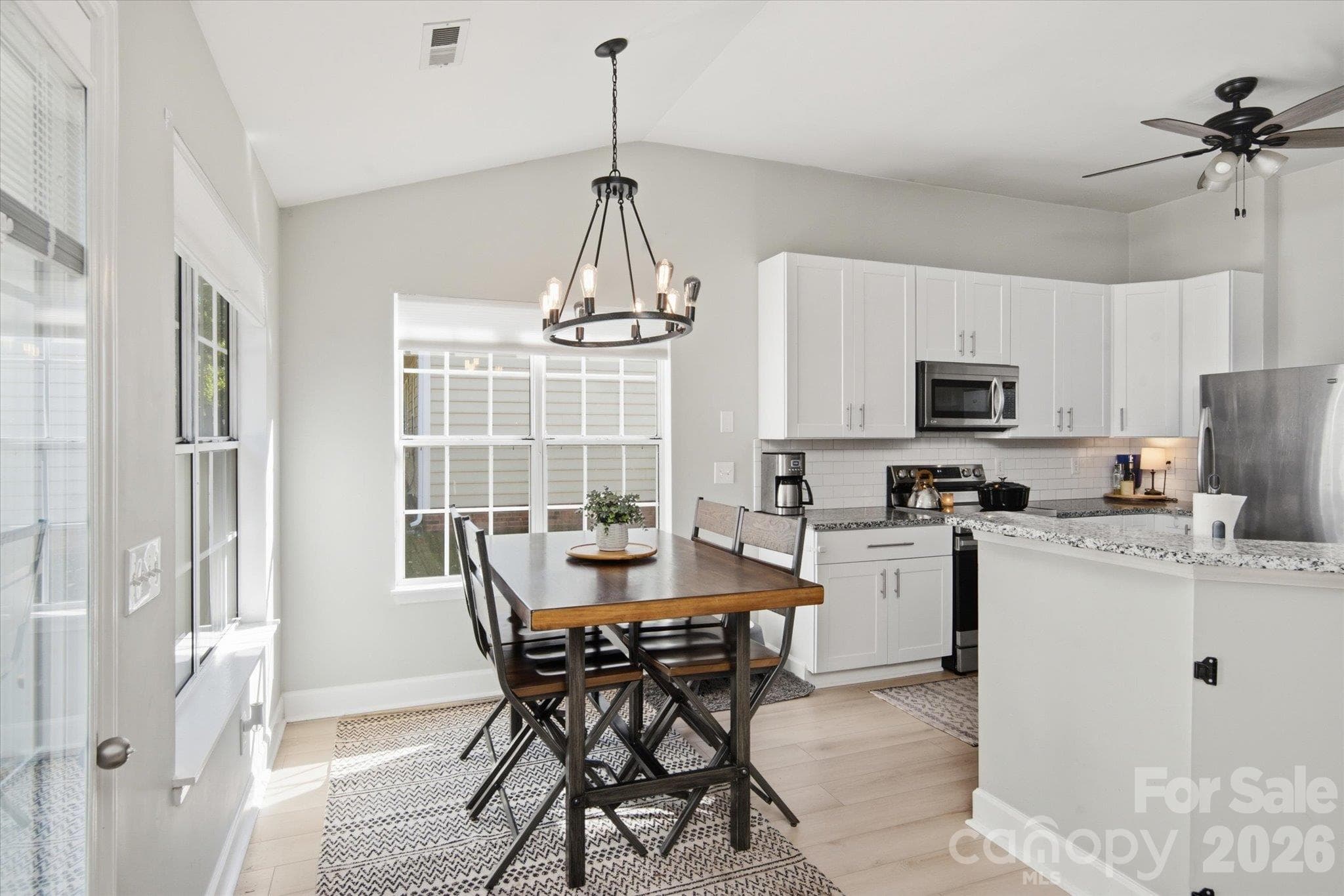 Single Family Residence at 9301 Lindahi Lane, Charlotte, photo 8 of 26