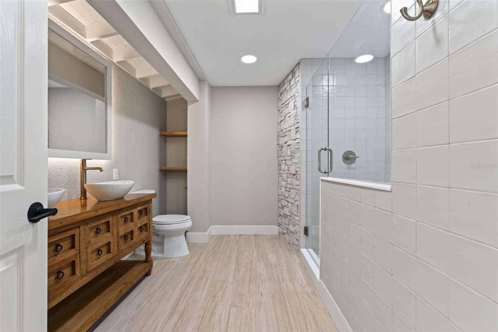 Primary bathroom - 290 SPANIARDS RD, PLACIDA