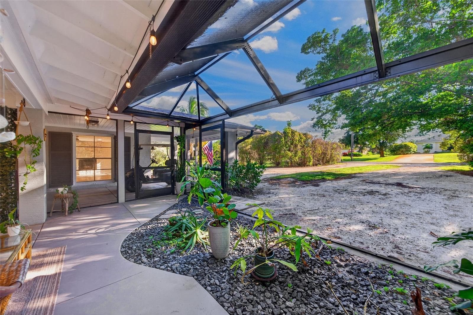 Screened in front lanai - 290 SPANIARDS RD, PLACIDA