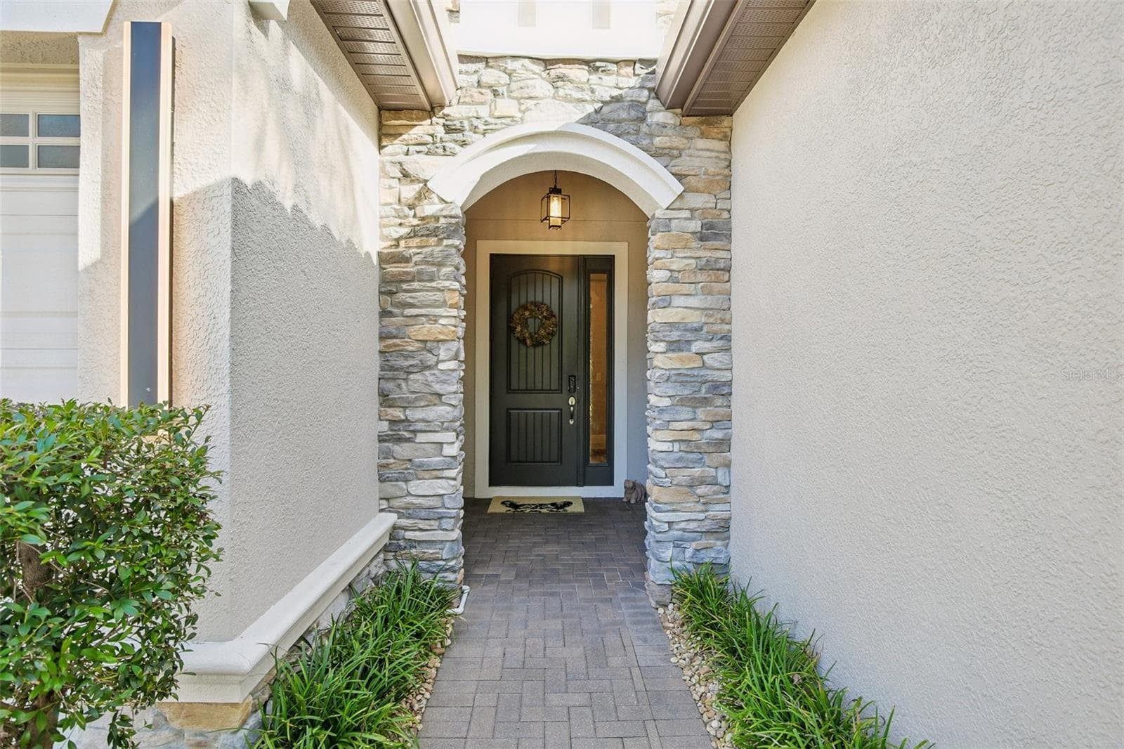 Single Family Residence at 14807 BOWFIN TER, LAKEWOOD RANCH, photo 2 of 63