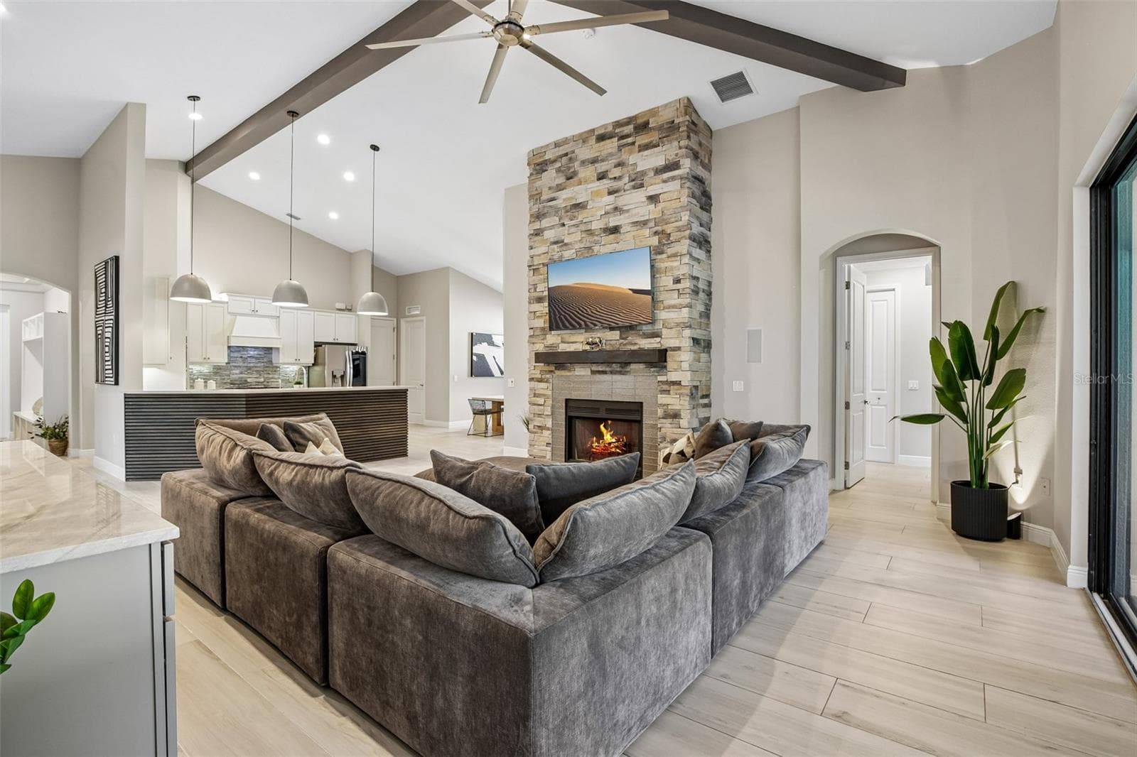 Single Family Residence at 14807 BOWFIN TER, LAKEWOOD RANCH, photo 4 of 63